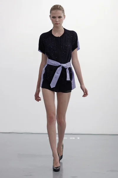 Look 19